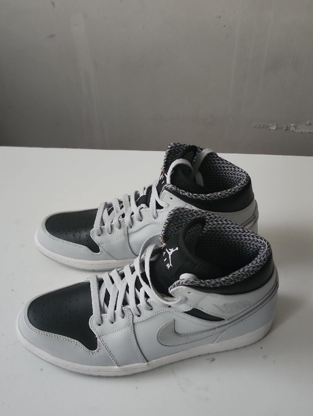 Nike Air Jordan High-Top Sneakers - White & Black - Picture 4 of 9